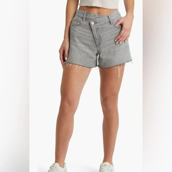 PacSun  Gray Asymmetrical Waistband Vintage Cut Off Denim Shorts(a1 - Picture 6 of 15